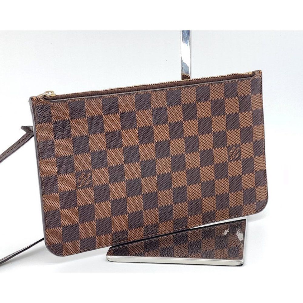 Louis Vuitton Neverfull MM Pochette in Damier Ebene in Excellent Condition - Picture 2 of 4